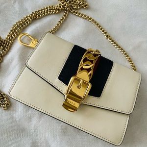 ~Authentic Gucci Sylvie Super Mini~